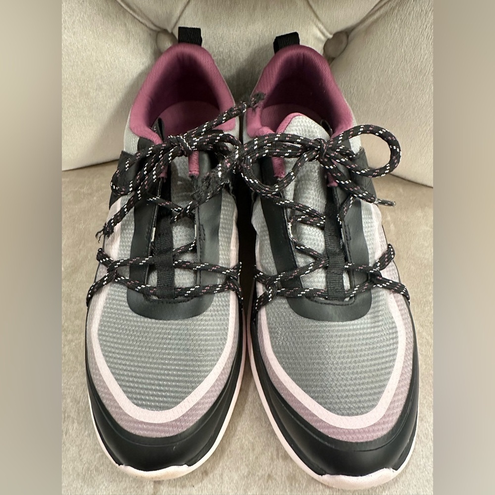 Vionic Austyn Active Sneaker Tennis Shoes Women’s 9.5 Black Purple Comfort EEUC!